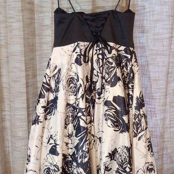 Plus size gown - Picture 2 of 5